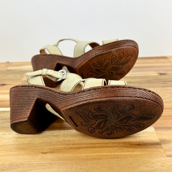 Born Sandals Women's Size 8 M Wedge Heel Cream Leather Criss Cross Ankle‎ Strap - Picture 8 of 10